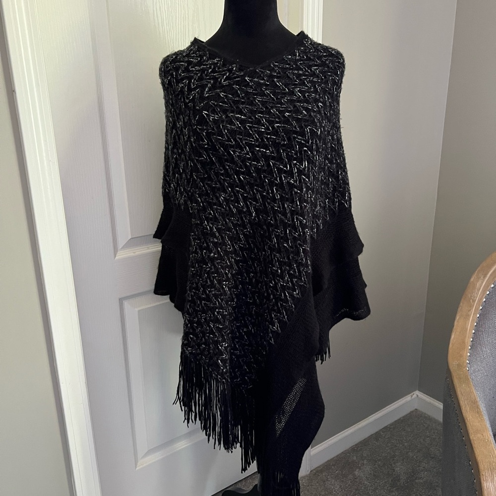 Elegant Black and Gray Women's Poncho